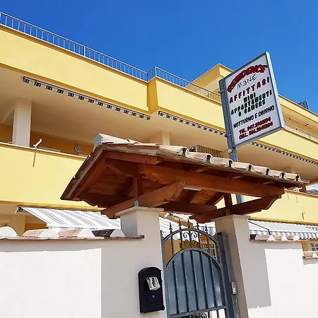 Aparthotel Menè