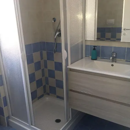 Menè Aparthotel 2*